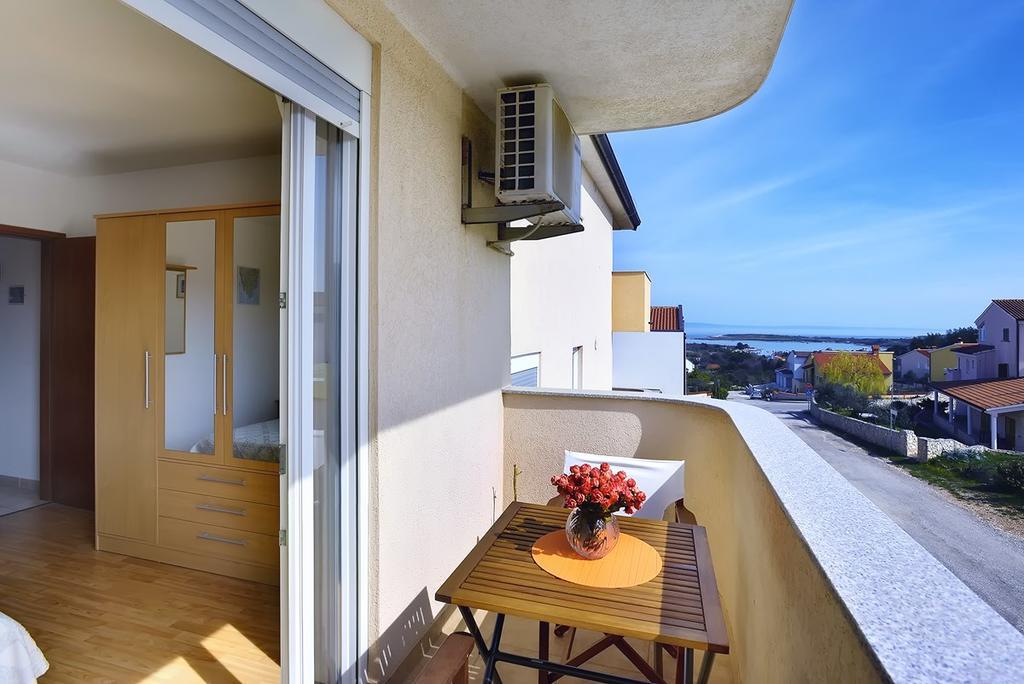 Apartment Frlan Ližnjan Exterior foto